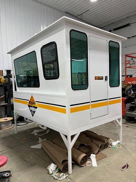 Hydraulic Raise and Lower Control Towers