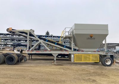 2008 Hikon 30 Yd Surge Bin Feeder